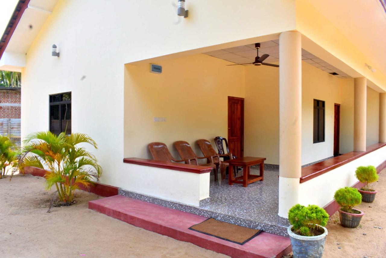 Yaswi Guest House Passikudah Exterior foto